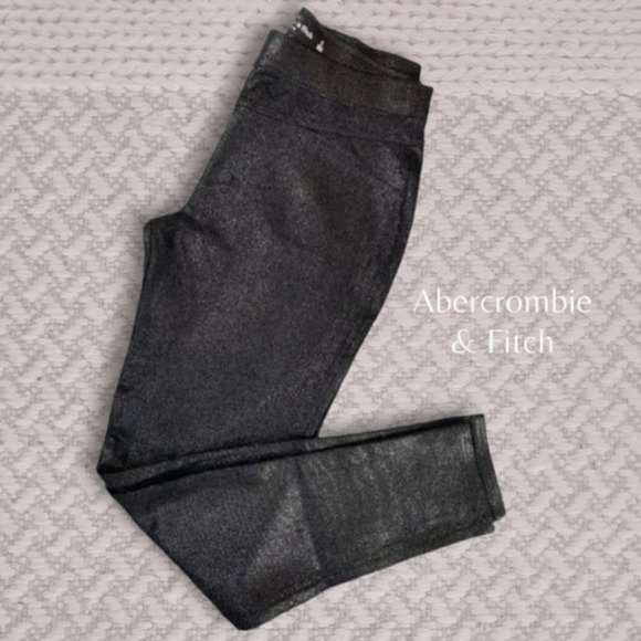 A&F Curved Abercrombie & Fitch Coated Black Pants- Leggings - Picture 2 of 11